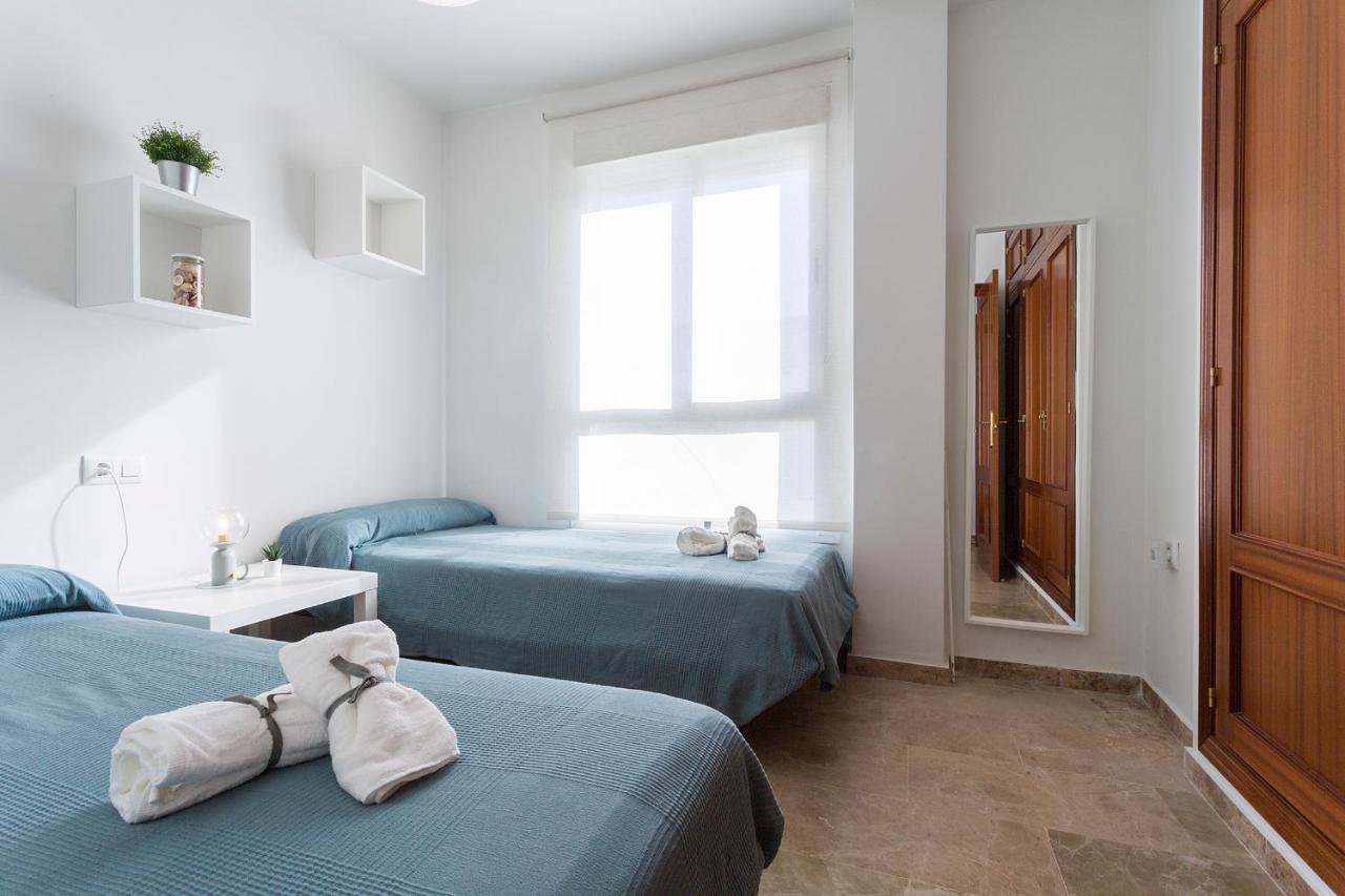 Appartamento Azvalia - La Estacion, Piscina Y Junto A La Renfe El Puerto de Santa María Esterno foto