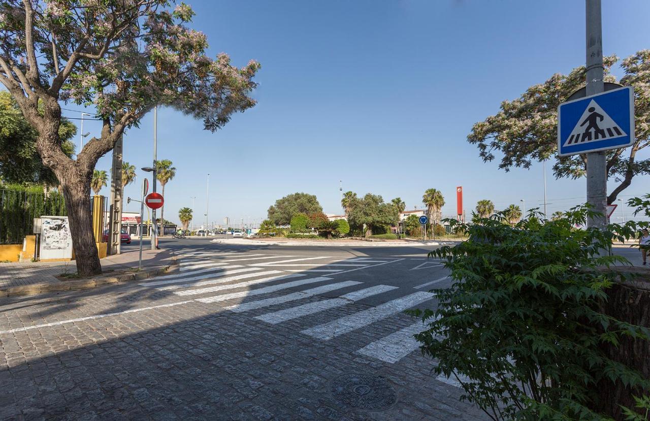 Appartamento Azvalia - La Estacion, Piscina Y Junto A La Renfe El Puerto de Santa María Esterno foto
